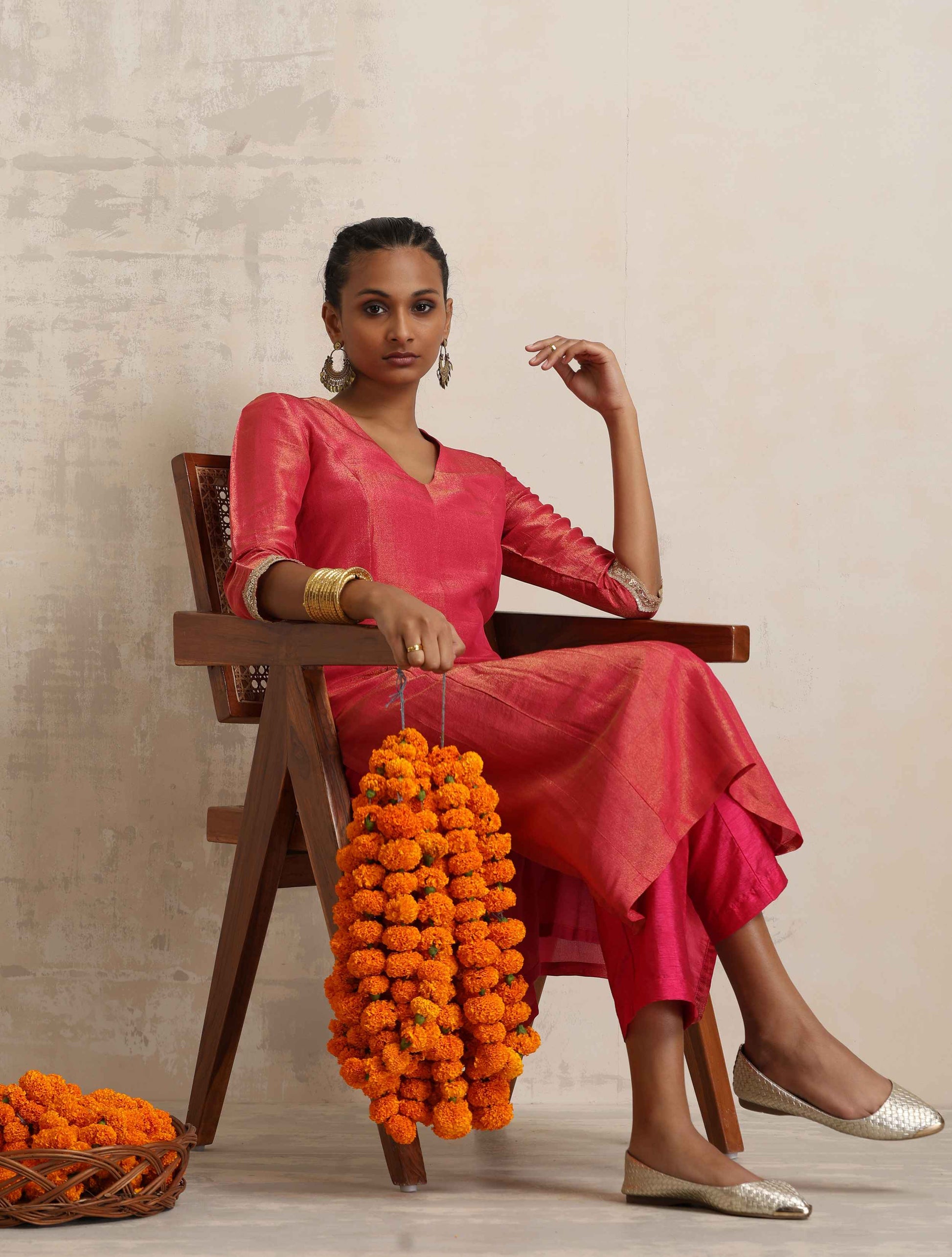 trueBrowns Hot Pink Tissue Straight Kurta Set | Swadesiicart