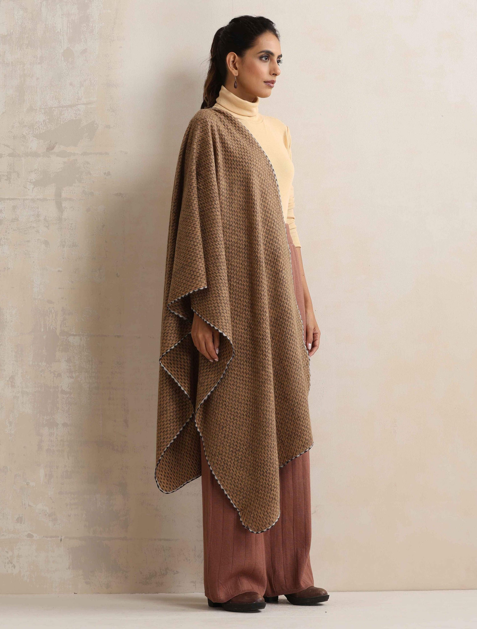 trueBrowns Brown Check Woollen Stole | Swadesiicart