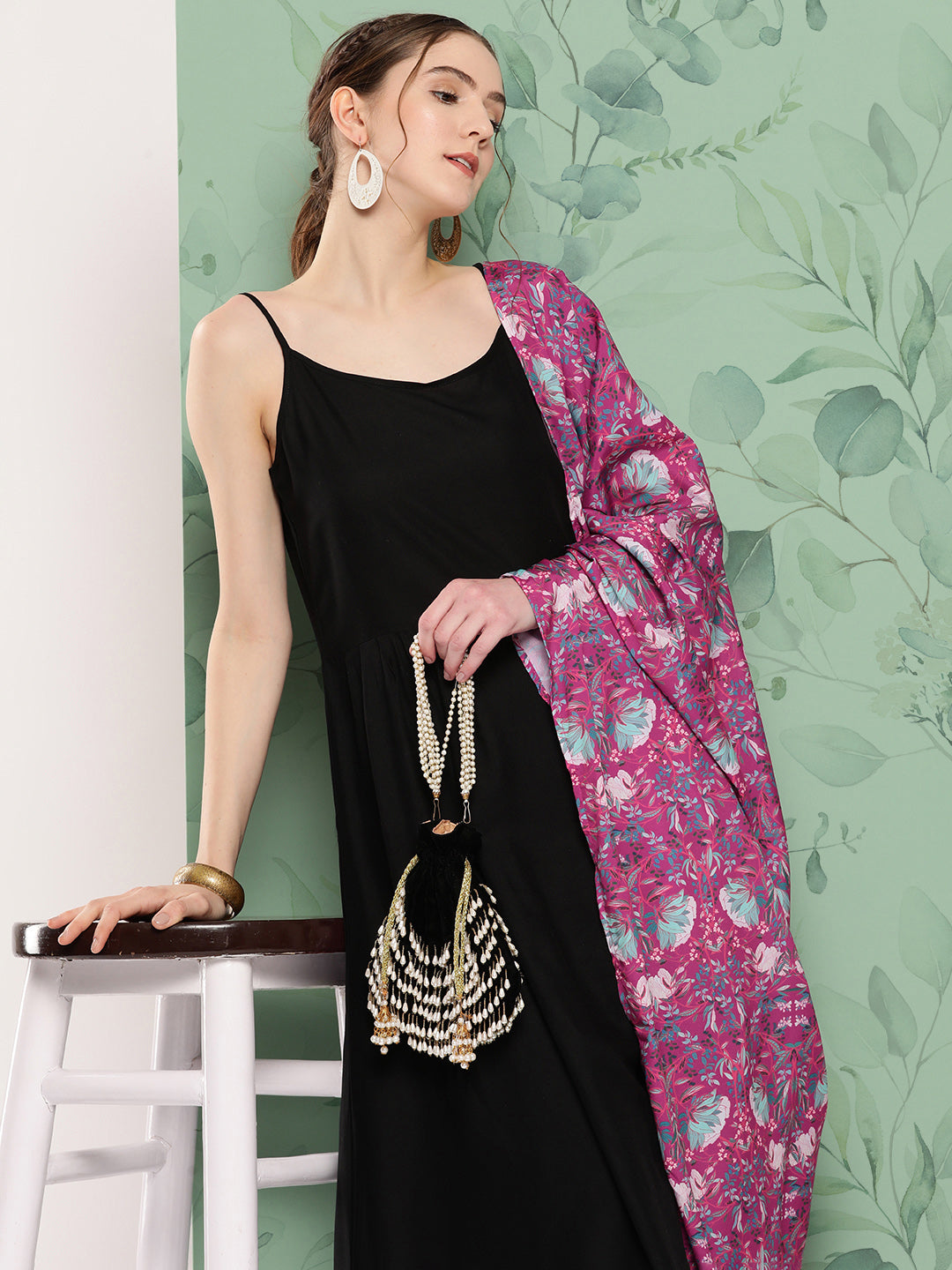 InWeave Women's Black Strappy Set W Magenta Camelia Cr Dupatta - Swadesiicart