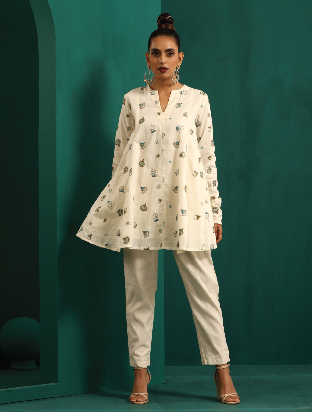 trueBrowns Ivory Blue Floral Cotton Flared Co-ord Set - Swadesiicart