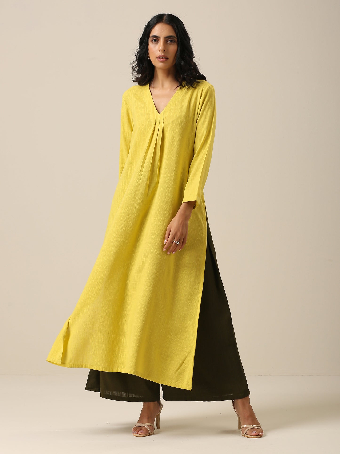 trueBrowns Lime Slub Texture Slit Kurta Palazzo Set | Swadesiicart