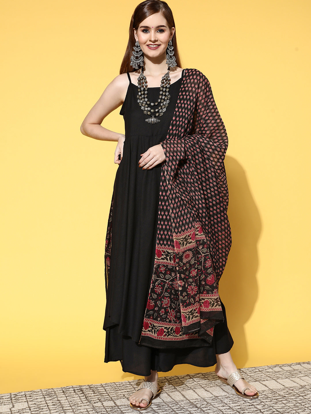 InWeave Women's Strappy Set With Black Pink Ethnic Print Cotton Dupatta - Swadesiicart