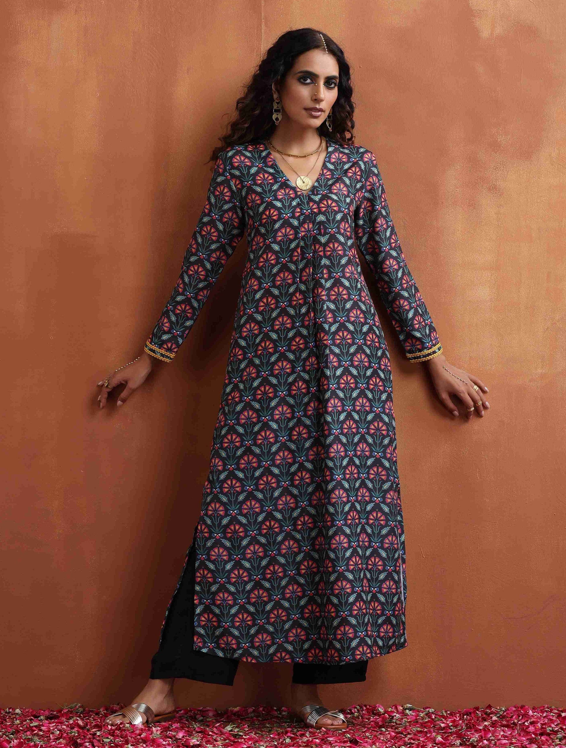 trueBrowns Black Floral Print A-line Kurta Set | Swadesiicart