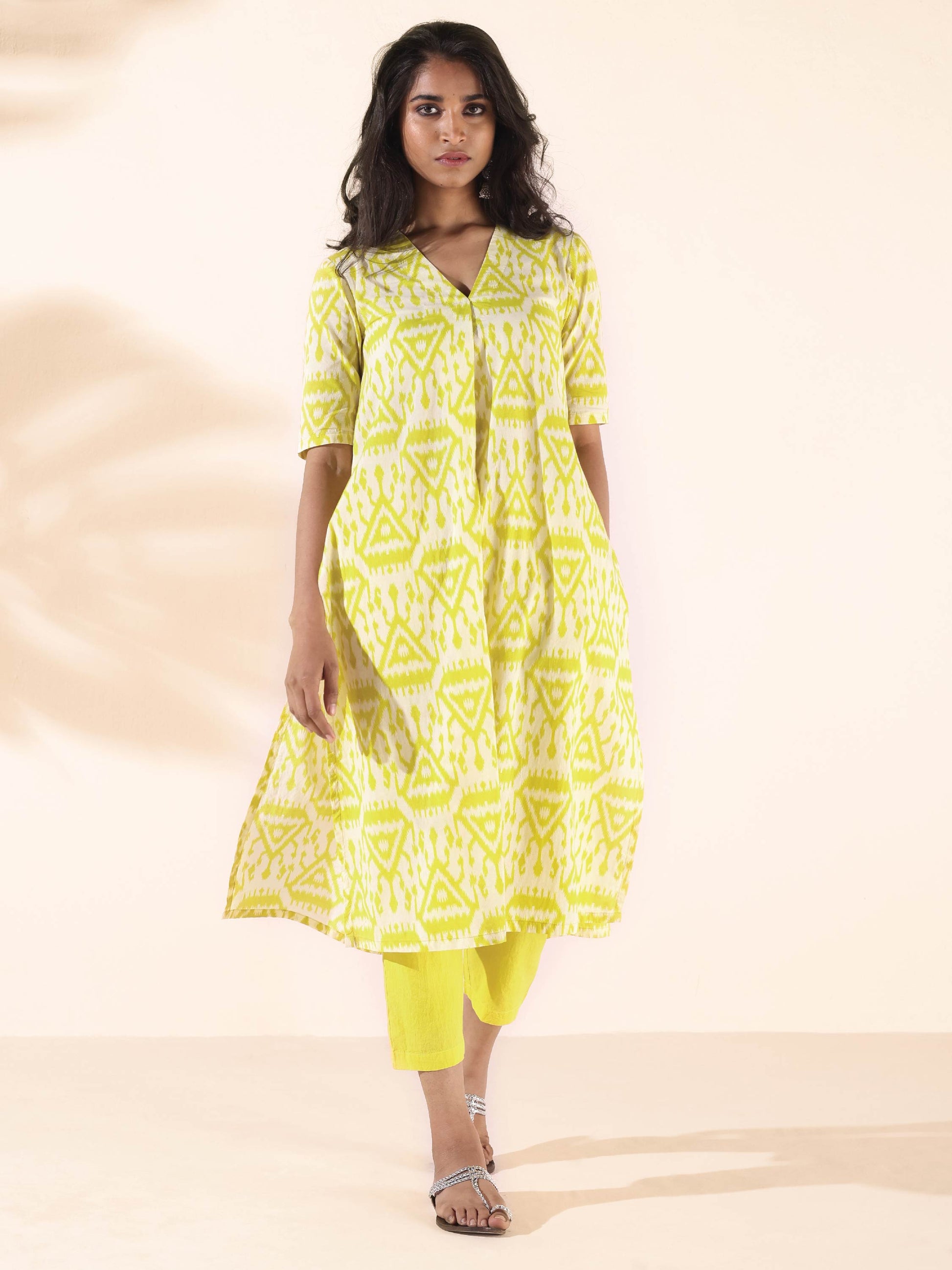 trueBrowns Lime Cotton Ikat Kurta Pant Set | Swadesiicart