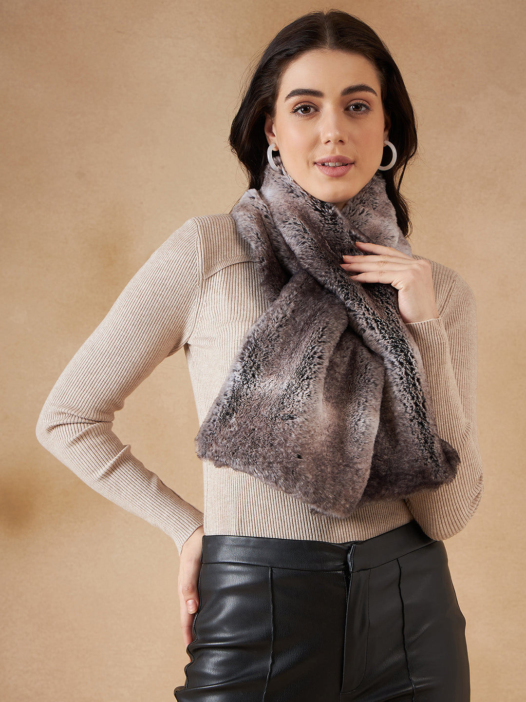 InWeave Women's Dark Grey Double Shade Faux Fur Neck Warmer - Swadesiicart