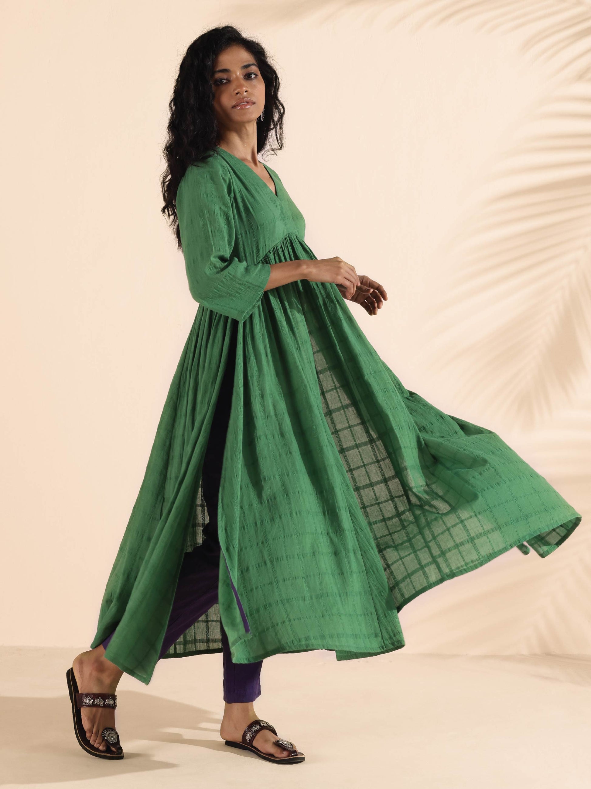 trueBrowns Green Cotton Dobby Flared Kurta Pant Set | Swadesiicart