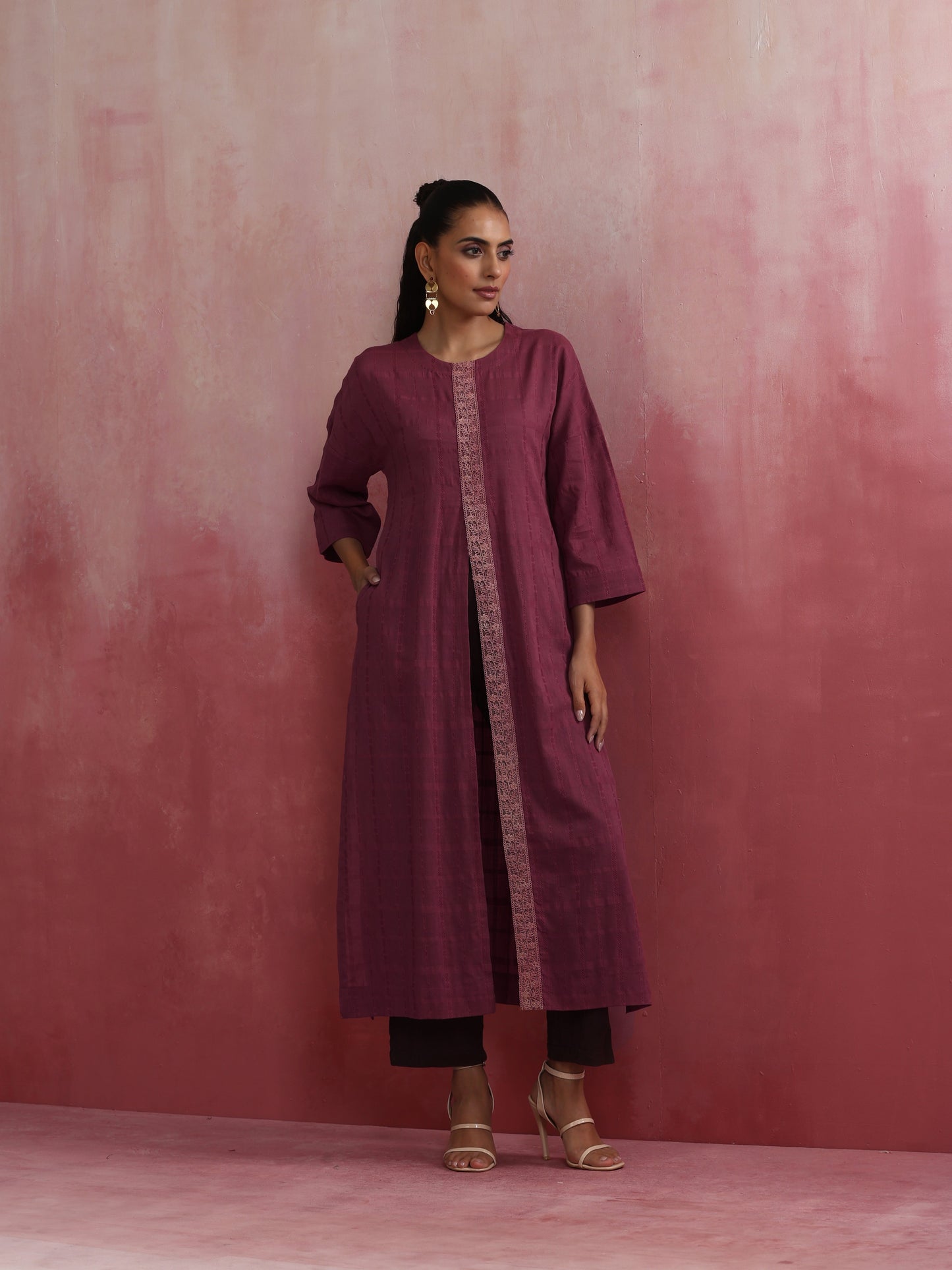 trueBrowns Mauve Cotton Dobby Front Slit Kurta Set | Swadesiicart