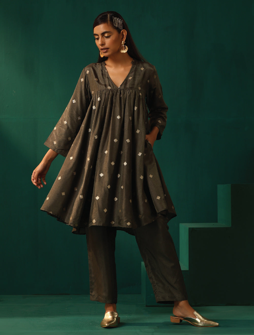 trueBrowns Grey Diamond Viscose Silk Yoke Gathered Co-ord Set - Swadesiicart