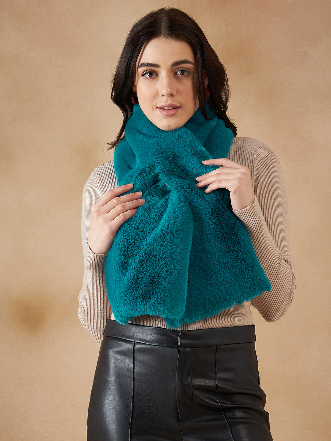 InWeave Women's Cyan Blue Faux Fur Neck Warmer - Swadesiicart
