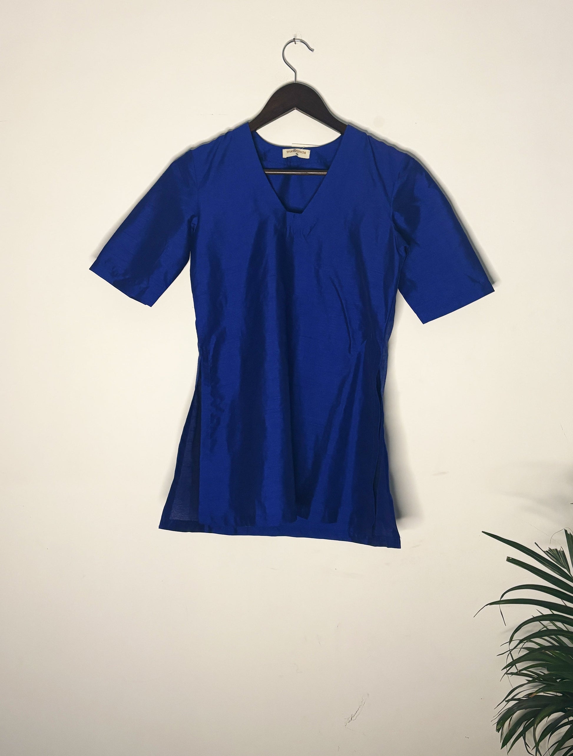 trueBrowns Blue Metallic Top | Swadesiicart