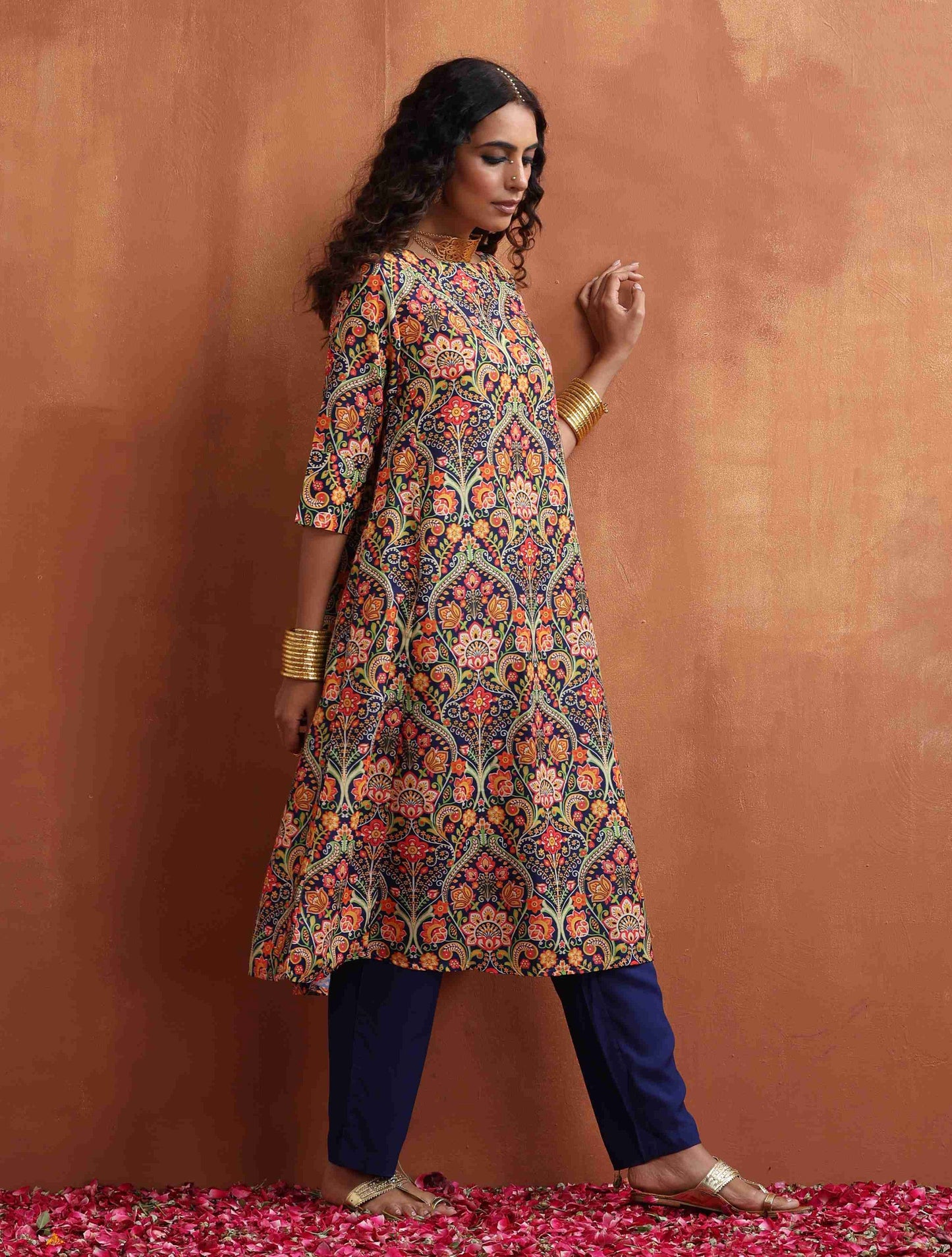 trueBrowns Blue Print A-line Kurta Set | Swadesiicart