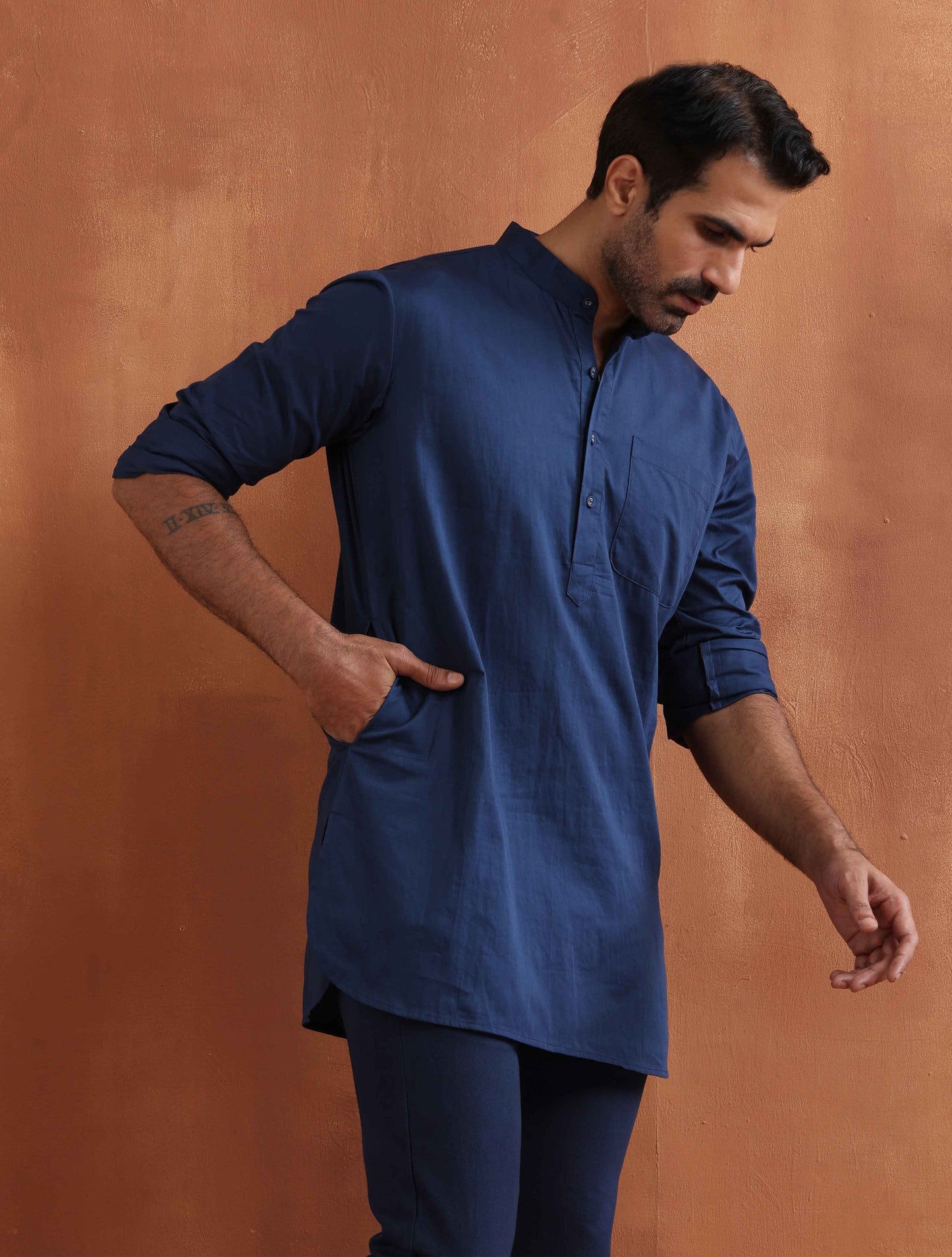 trueBrowns Men's Blue Cotton Short Kurta | Swadesiicart
