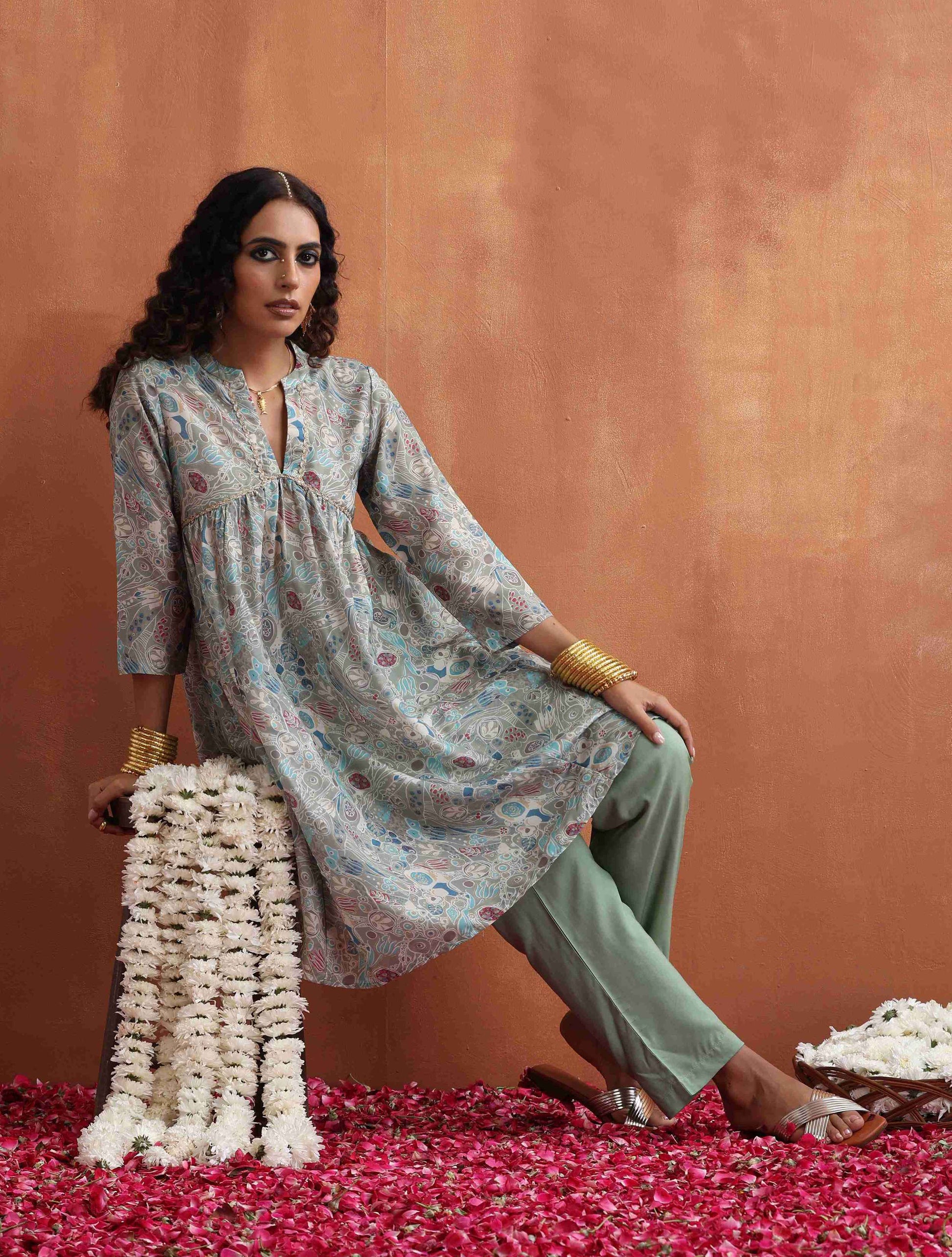 trueBrowns Green Print Flared Kurta Co-ord Set - Swadesiicart