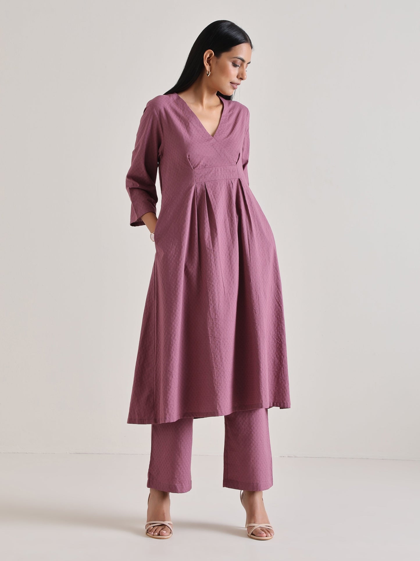 trueBrowns Orchid Overlap Pleat Kurta Pant Set | Swadesiicart