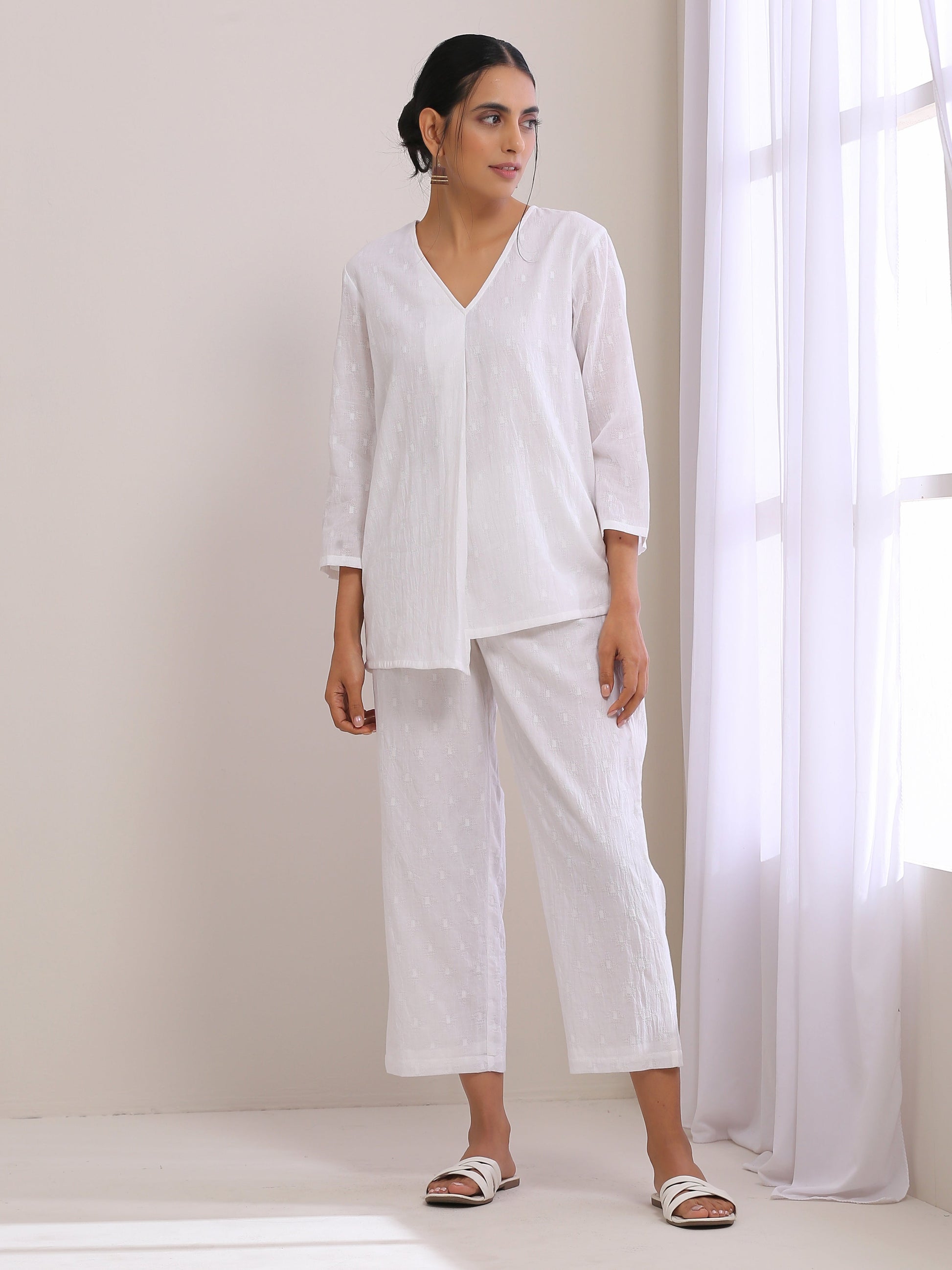 trueBrowns White Dobby Short Asymmetric Co-Ord Set - Swadesiicart