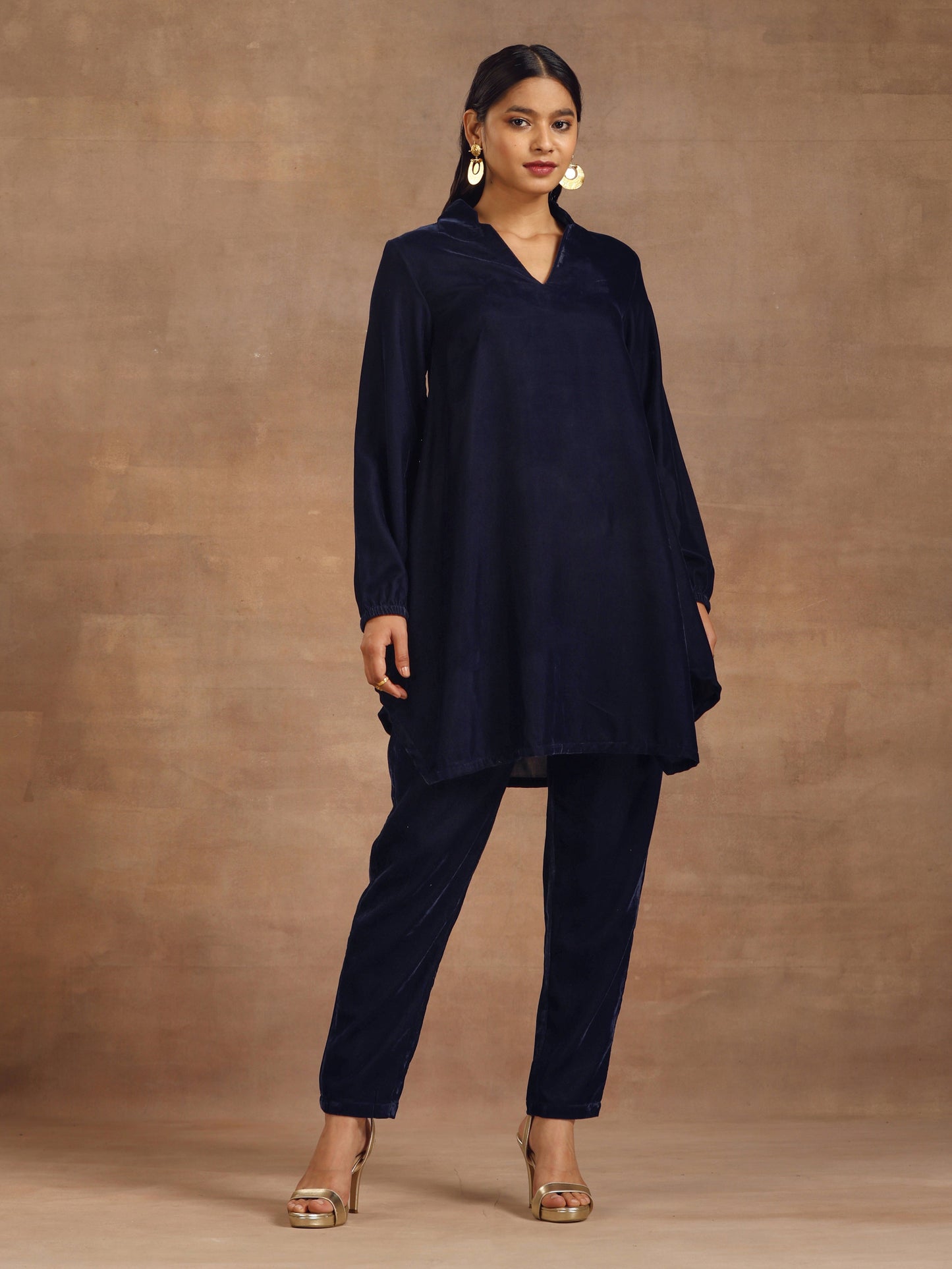 trueBrowns Midnight Blue Velvet Solid Co-ord Set - Swadesiicart