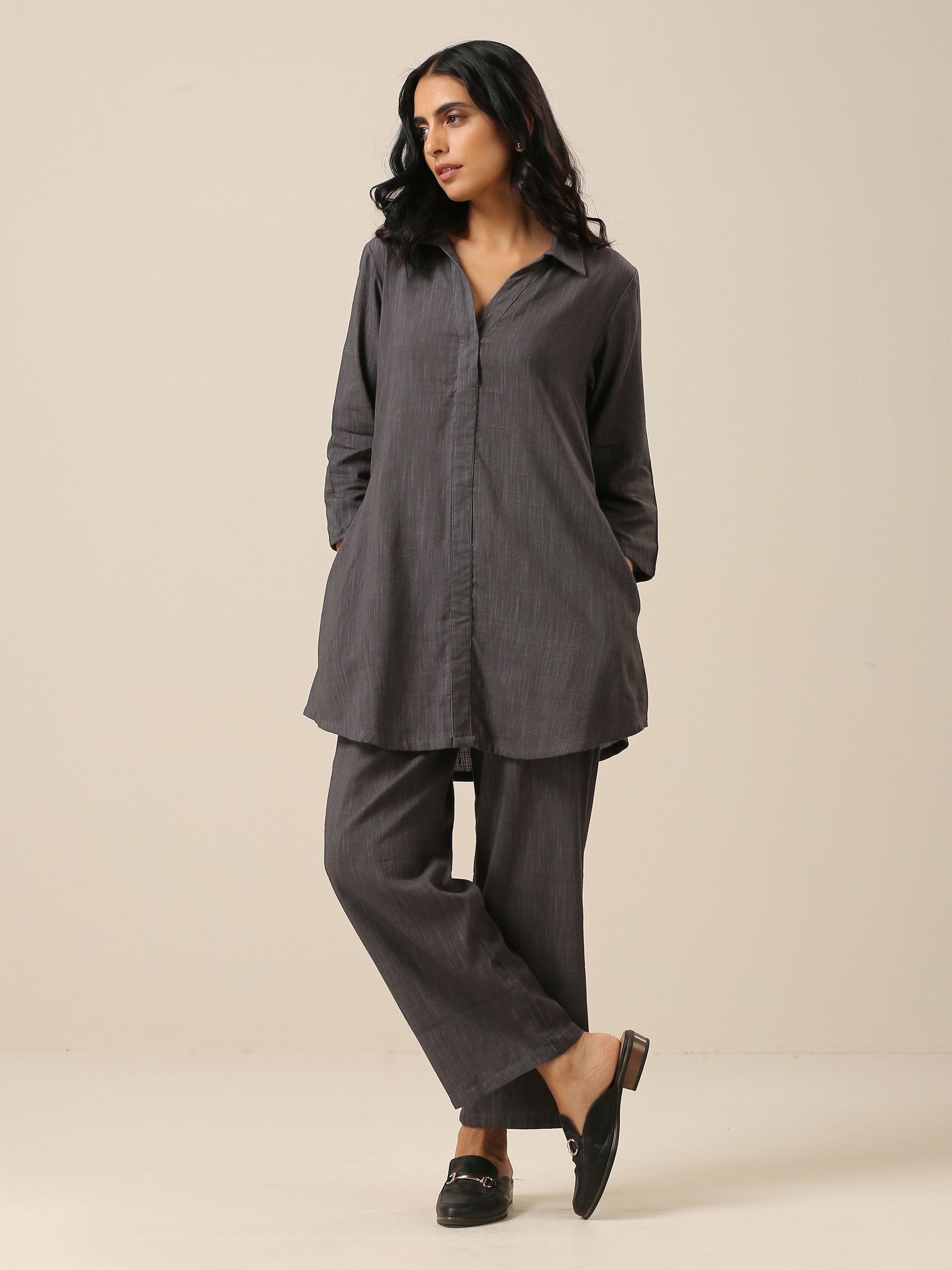 trueBrowns Slate Grey Slub Texture Collar Short Co-Ord Set - Swadesiicart