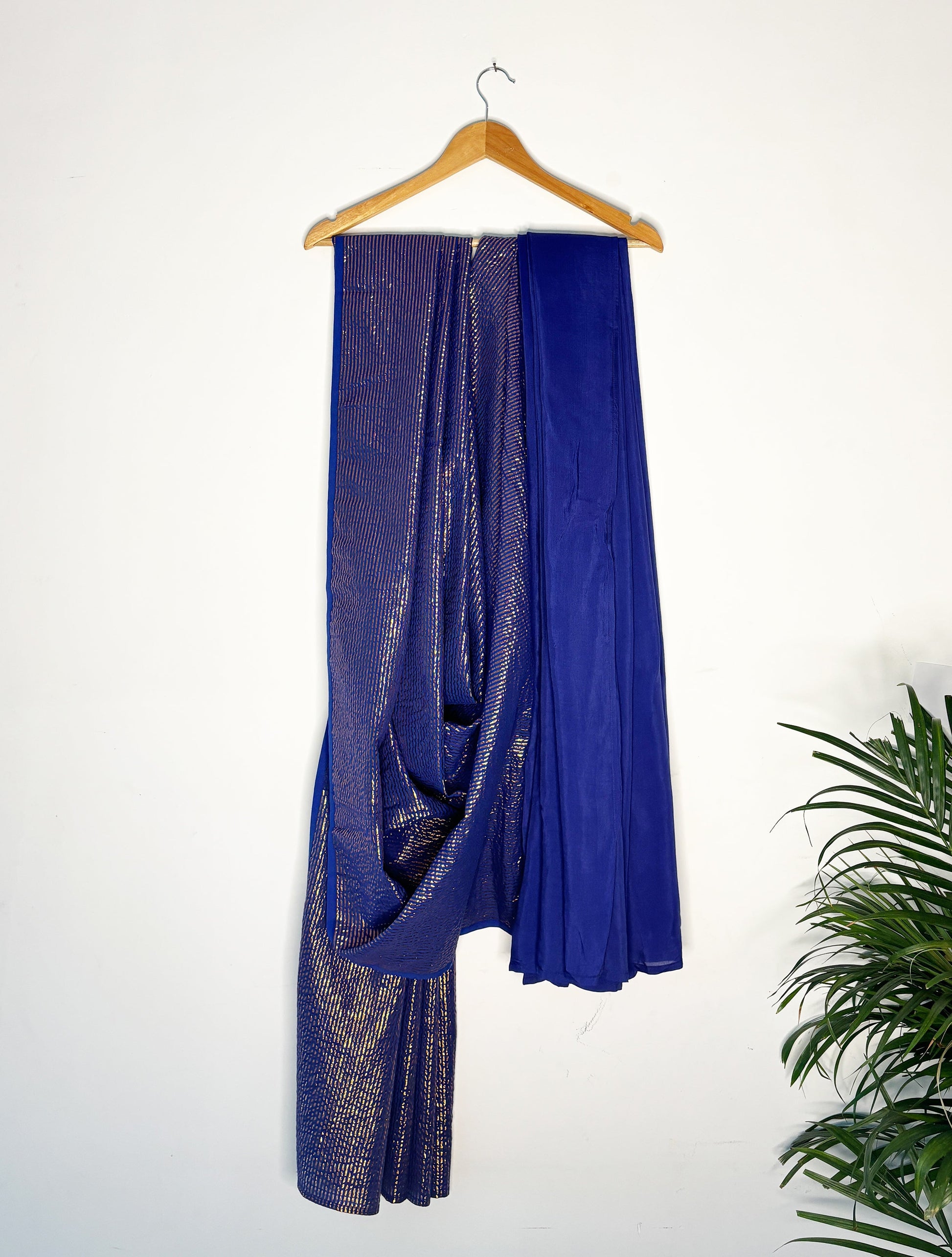 trueBrowns Electric Blue Metallic Saree | Swadesiicart