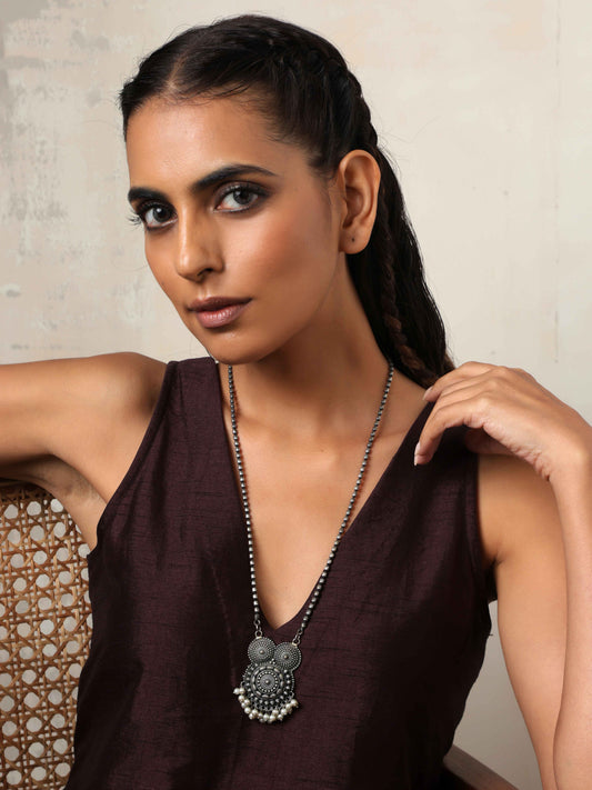 trueBrowns Silver Tone Pearl Drop Pendant Chain | Swadesiicart