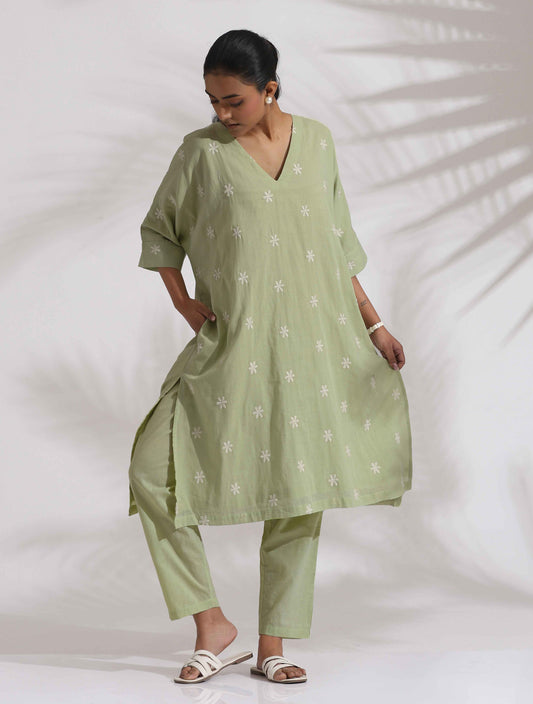 trueBrowns Green Cotton Floral Embroidered Kurta Co-ord Set - Swadesiicart