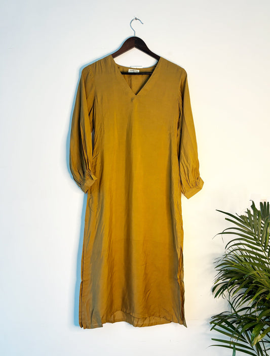 trueBrowns Golden Silk Kurta | Swadesiicart