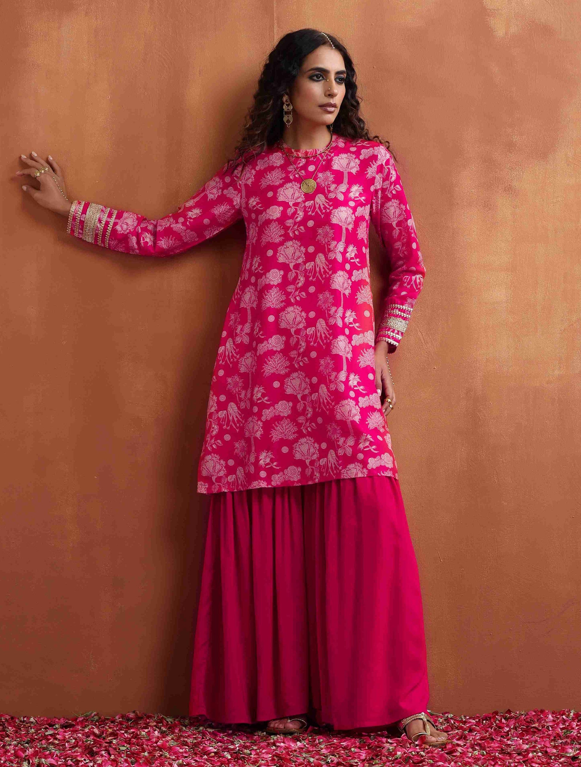 trueBrowns Red Print Sharara Set | Swadesiicart