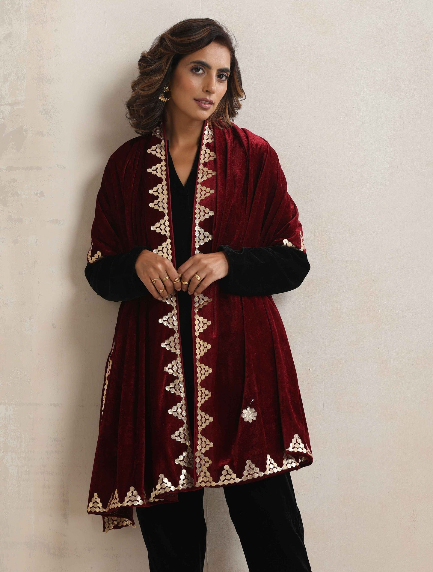 trueBrowns Maroon Velvet Gota Patti Stole | Swadesiicart