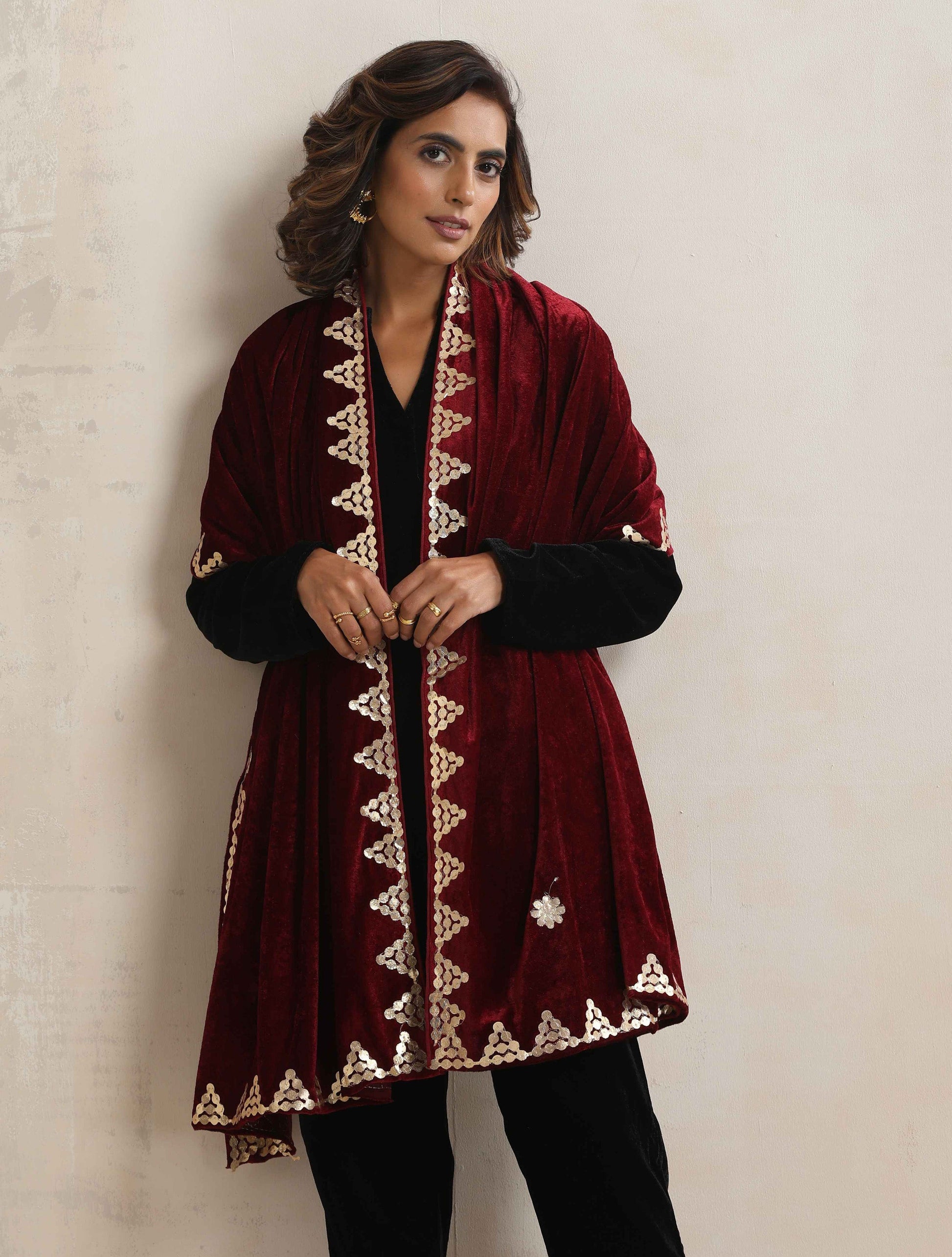 trueBrowns Maroon Velvet Gota Patti Stole | Swadesiicart