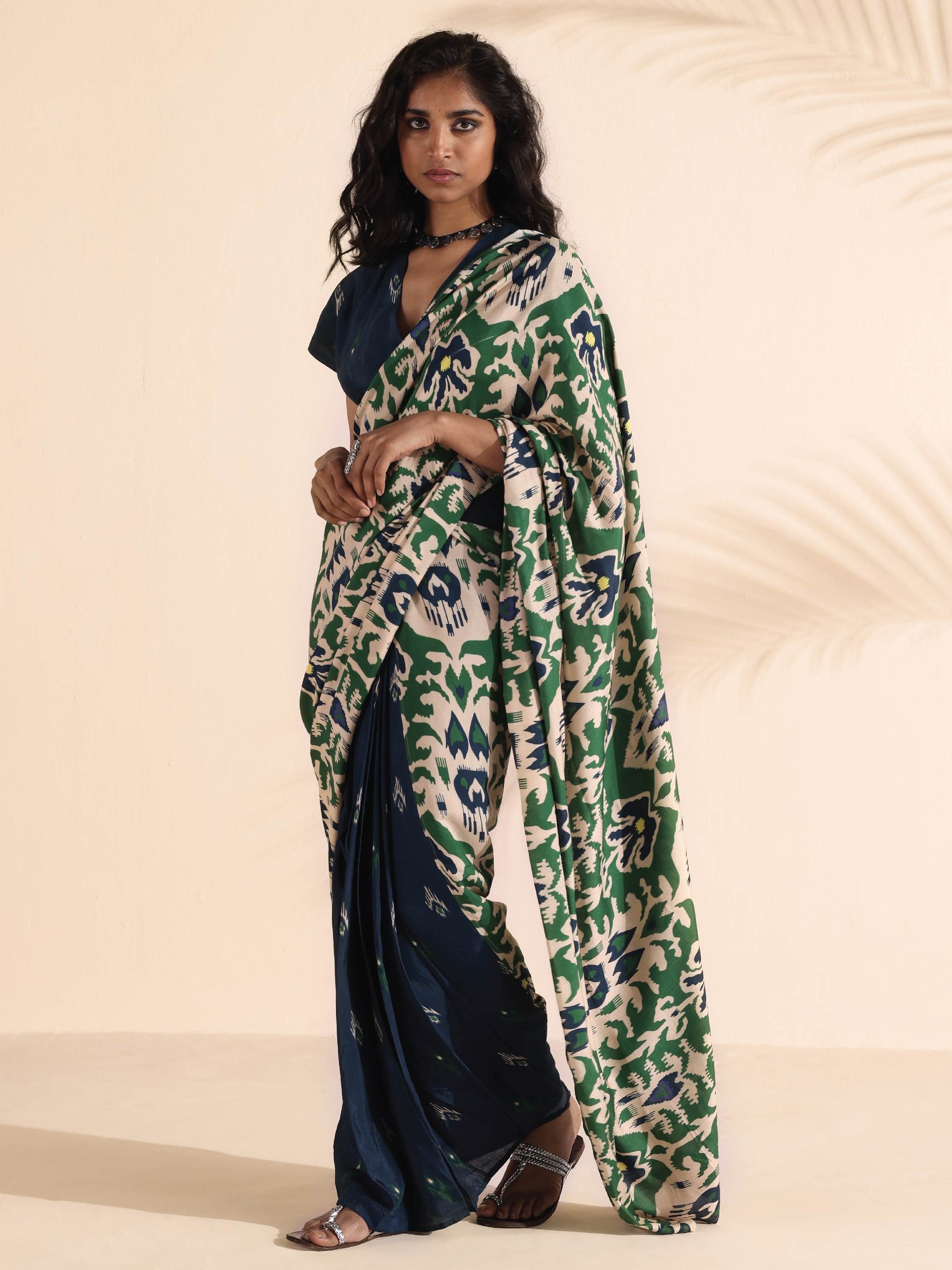 trueBrowns Green Blue Muslin Ikat Saree | Swadesiicart