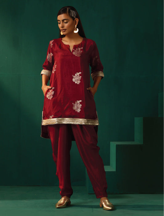 trueBrowns Maroon Floral Viscose Silk High Low Co-ord Set - Swadesiicart