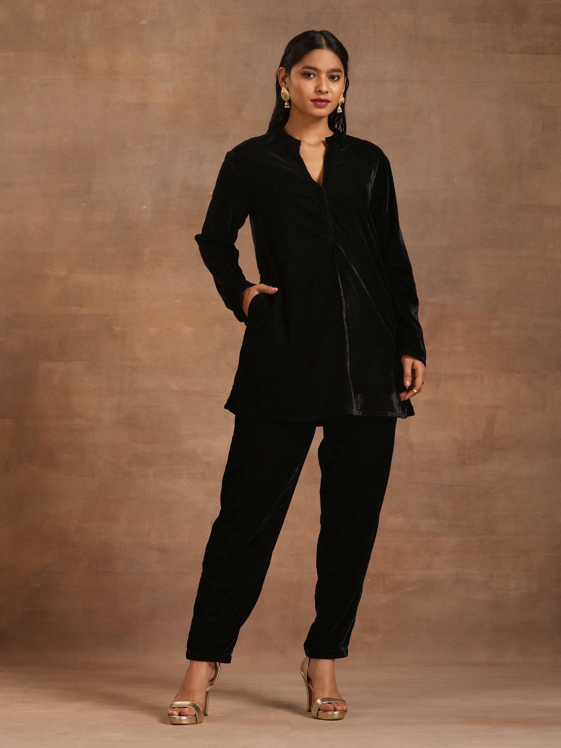 trueBrowns Black Velvet Solid Co-ord Set - Swadesiicart