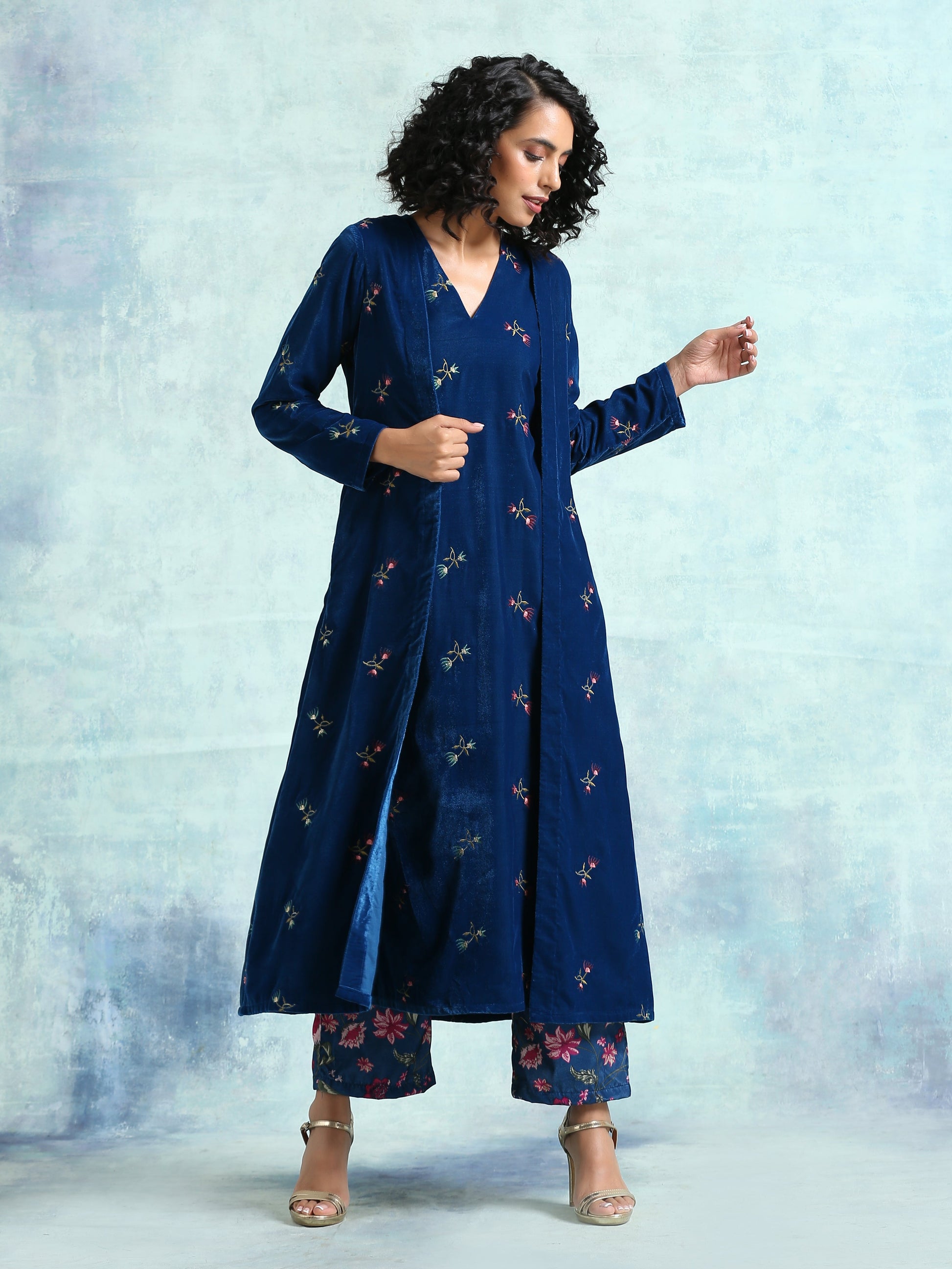 trueBrowns Blue Embroidered Velvet Overlay Jacket | Swadesiicart