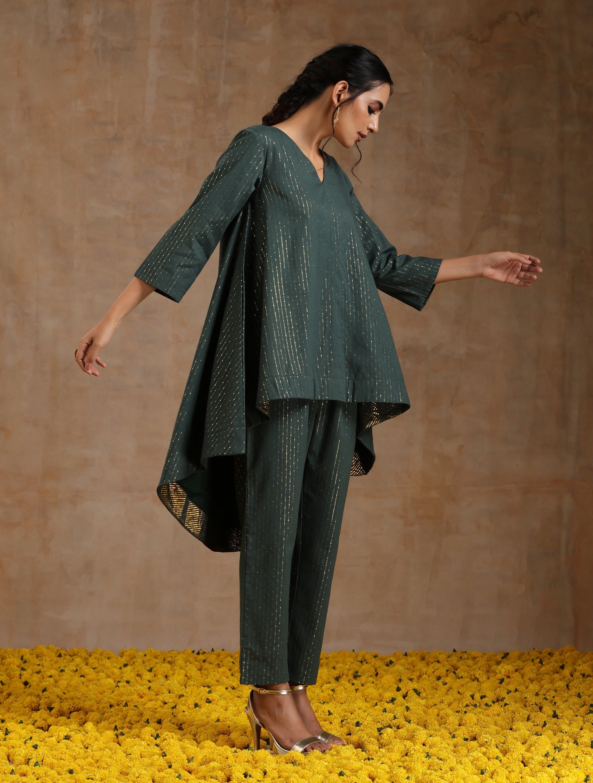 trueBrowns Dark Green Gold Cotton High-Low Co-Ord Set - Swadesiicart