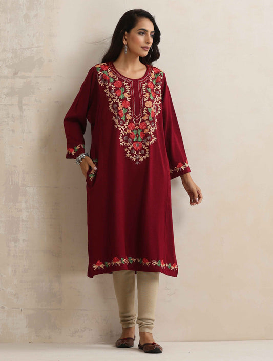 trueBrowns Maroon Kashmiri Embroidered Woollen Phiran Kurta | Swadesiicart