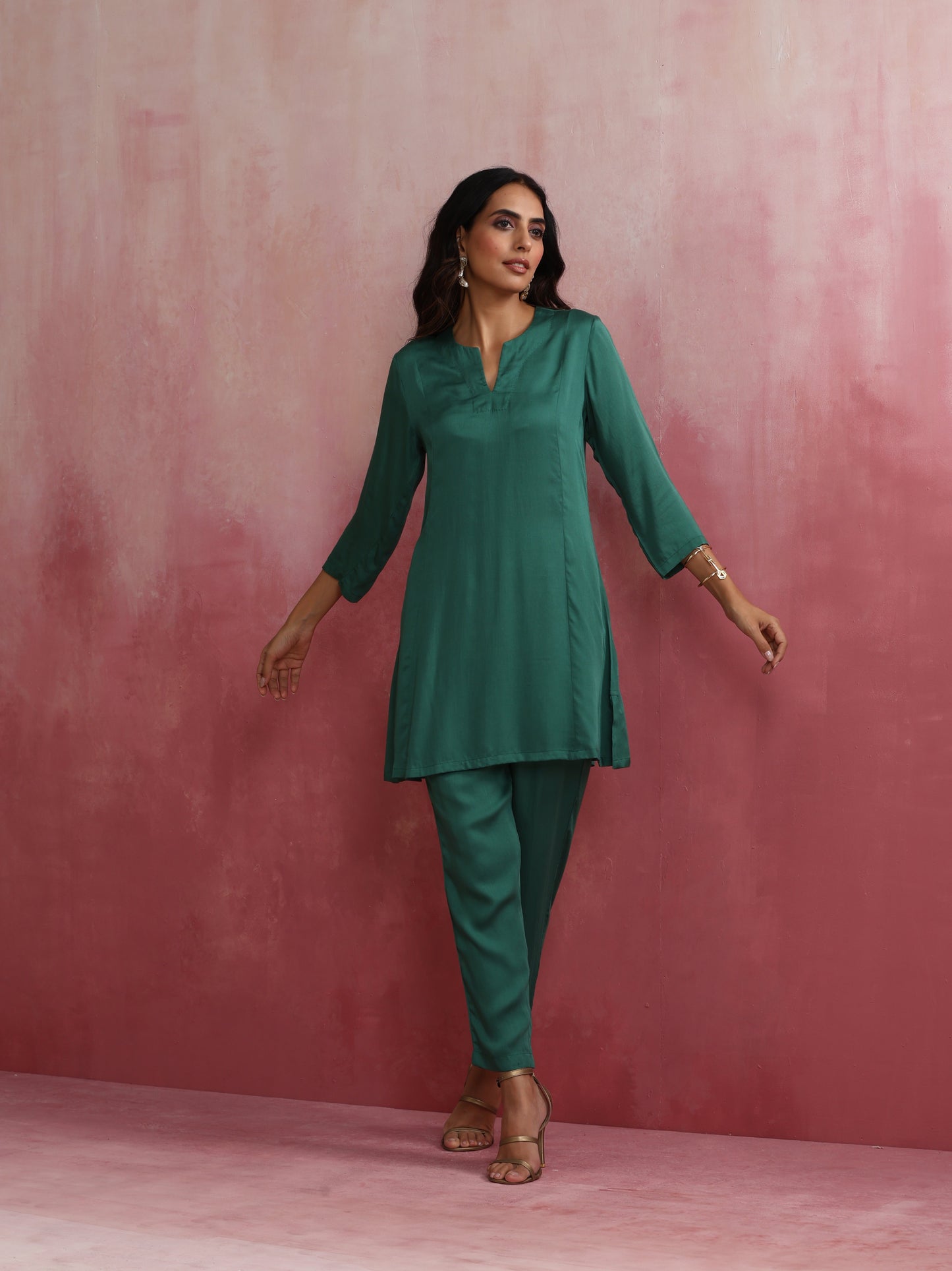 trueBrowns Green Straight Kurta Co-ord Set - Swadesiicart