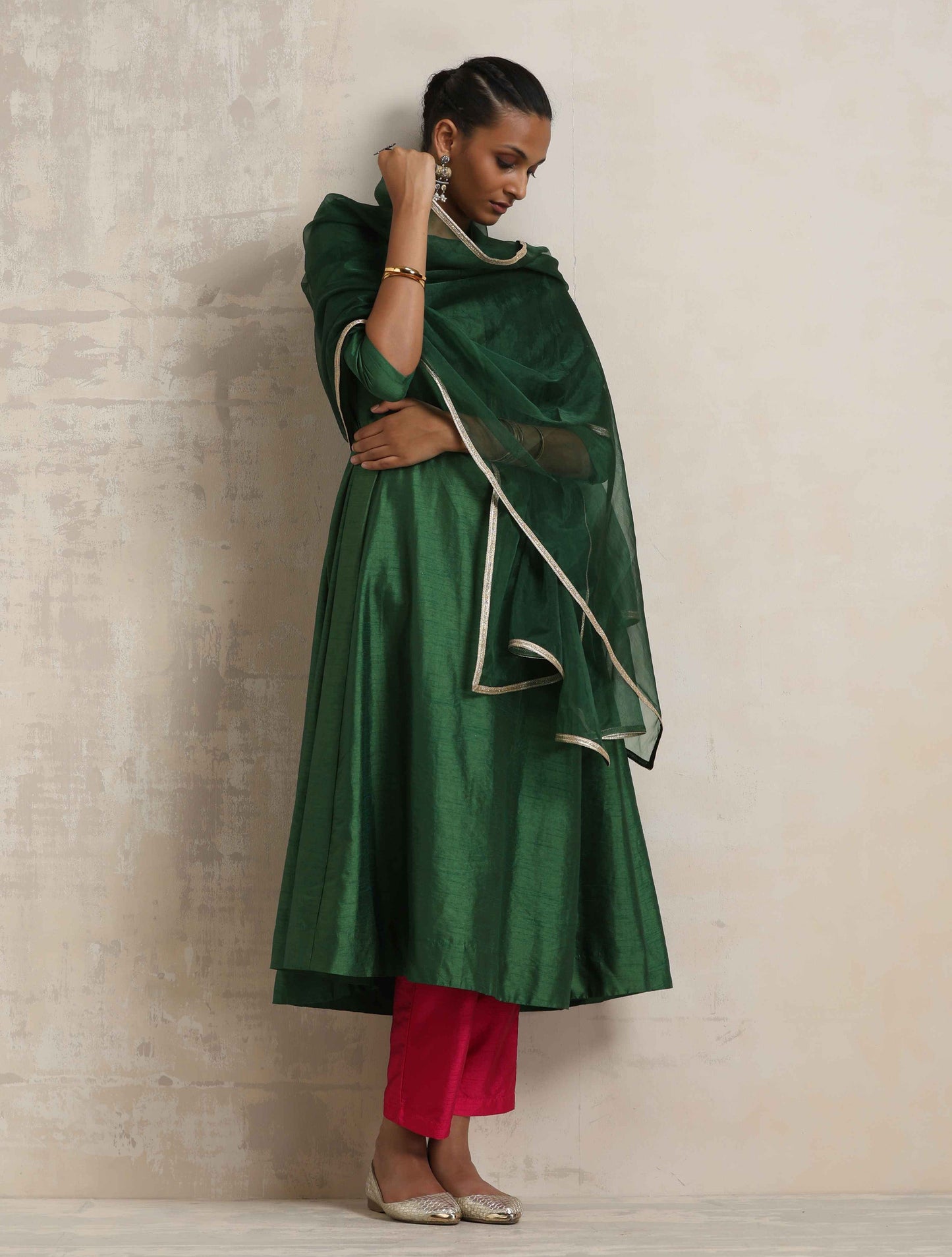 trueBrowns Dark Green Anarkali Kurta Pant Dupatta Set | Swadesiicart