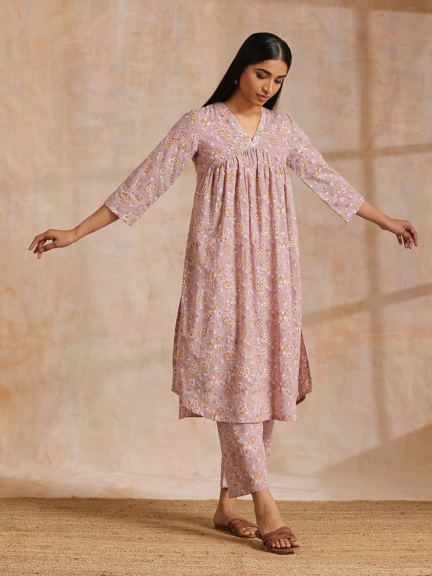 trueBrowns Grey Overall Floral Block Print Cotton Flared Slit Kurta Pant Set | Relove | Swadesiicart