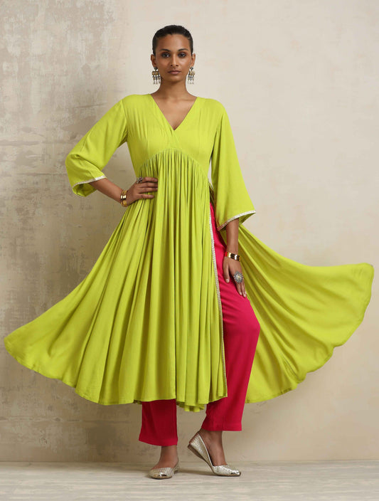 trueBrowns Lime Crinkle Anarkali Flared Kurta Set | Swadesiicart