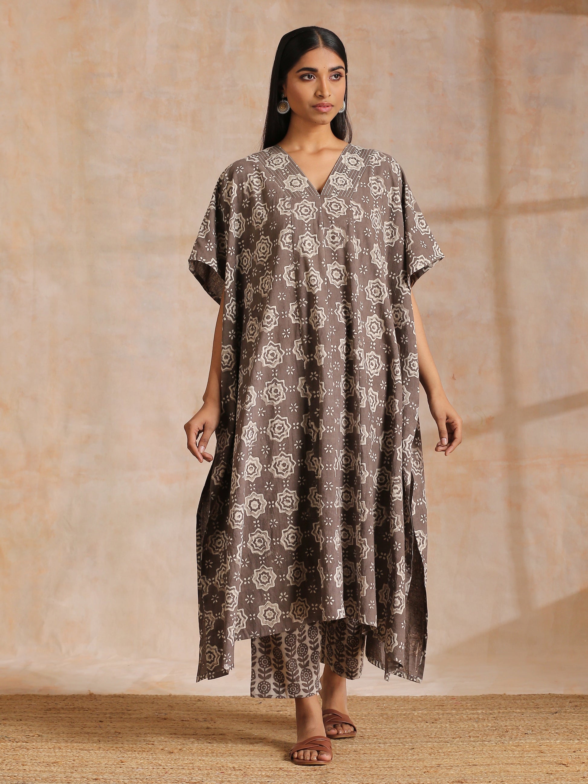 trueBrowns Clay Dabu Overall Print Cotton Panel Kaftan Kurta Pant Set | Swadesiicart