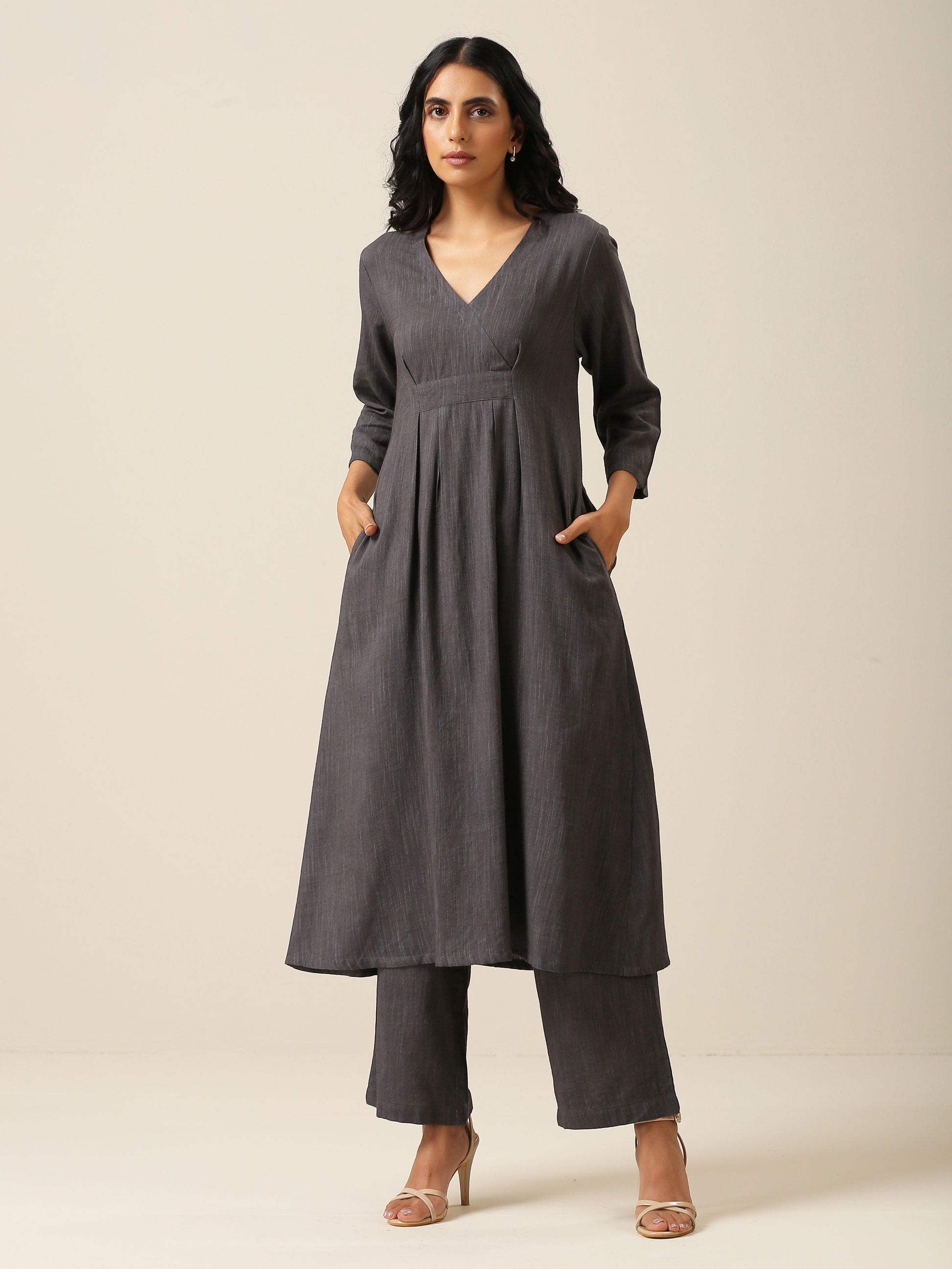 trueBrowns Slate Grey Slub Texture Overlap Pleat Kurta Pant Set | Swadesiicart