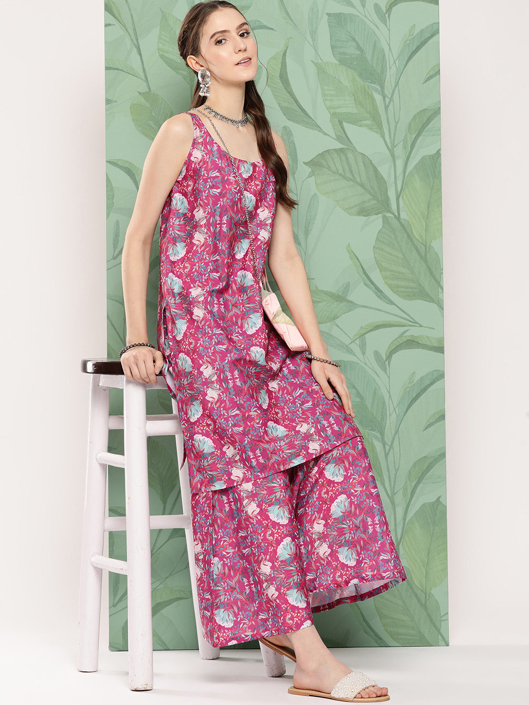InWeave Women's Magenta Camelia Print Crepe Kurta Set - Swadesiicart