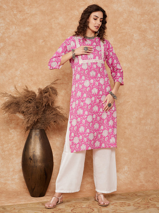 InWeave Women's Pink White Floral Square Lace Work Straight Kurta - Swadesiicart