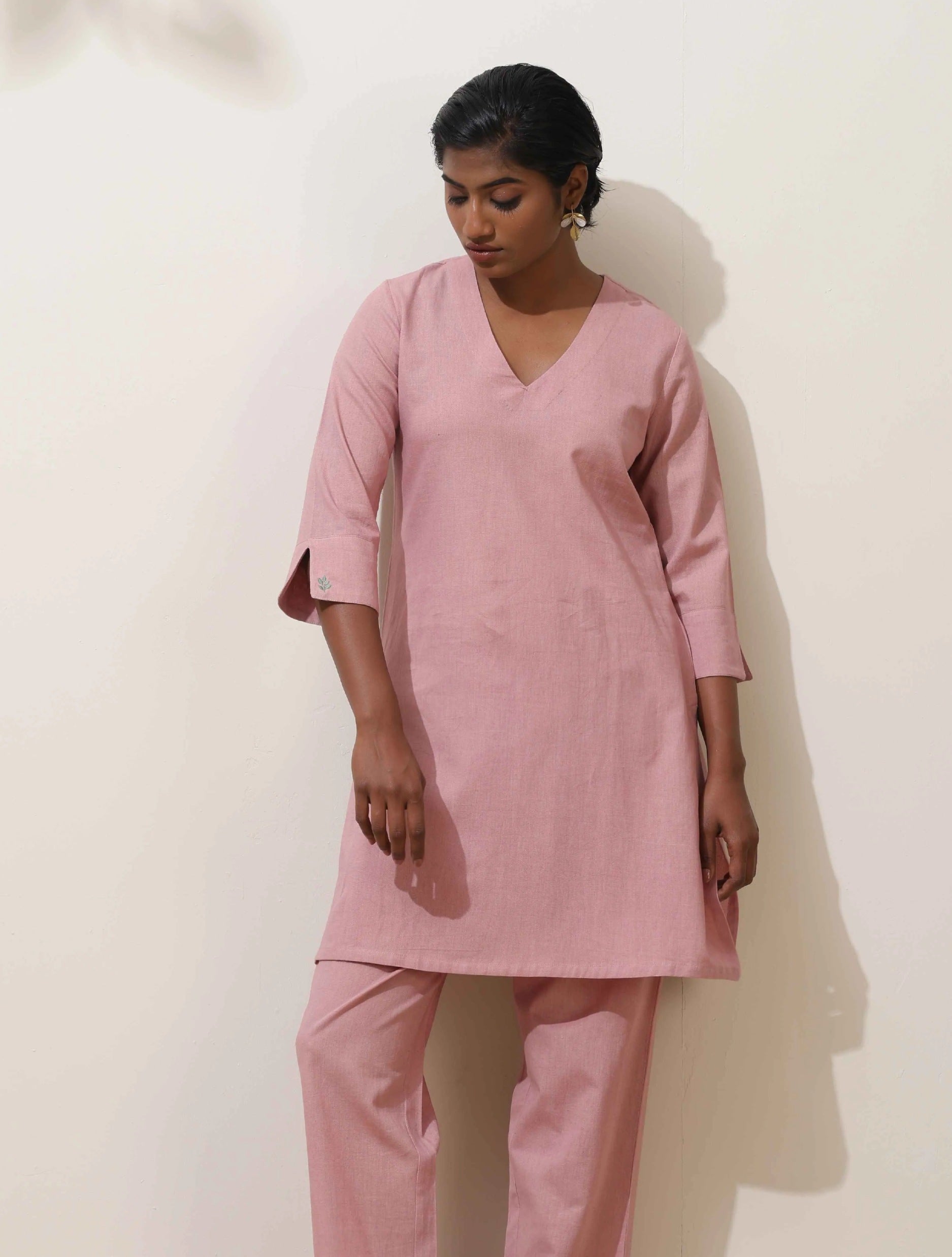 trueBrowns Pink Cotton Linen Kurta Co-Ord Set - Swadesiicart