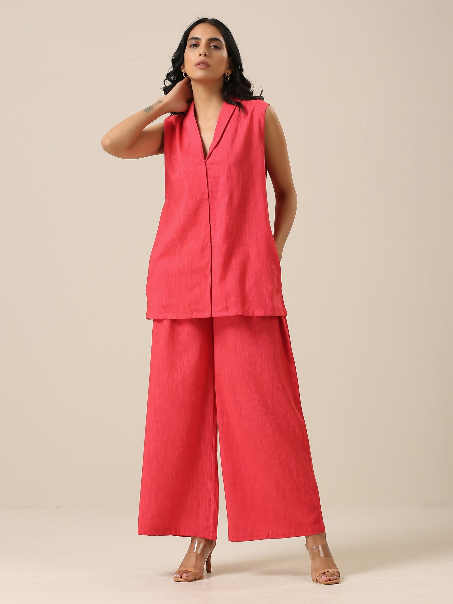 trueBrowns Bright Pink Slub Texture Sleevesless Jacket Pant Set | Swadesiicart