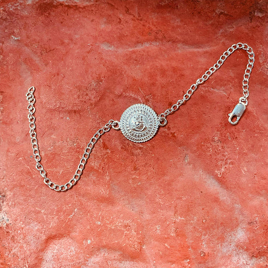 trueBrowns 925 Sterling Silver Embossed Ganesh Idol Silver Chain Rakhi | Swadesiicart