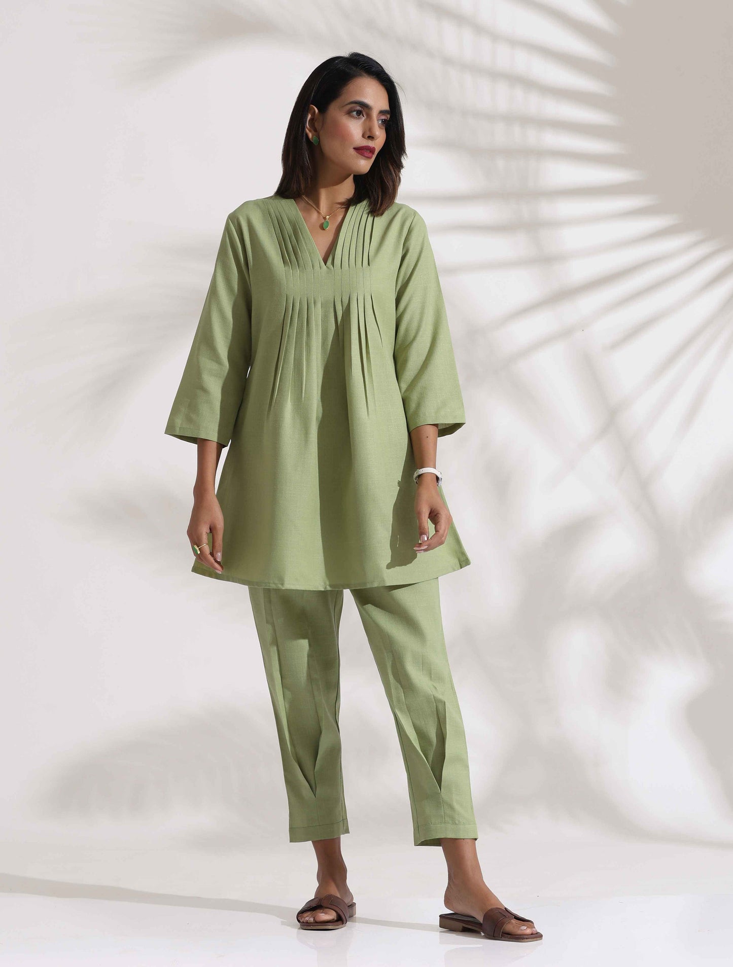 trueBrowns Green Slub Pleated Co-ord Set - Swadesiicart