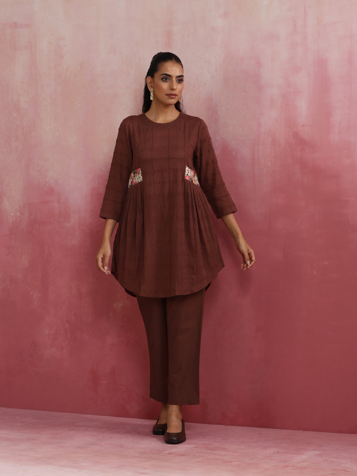 trueBrowns Brown Cotton Dobby Kurta Co-ord set - Swadesiicart
