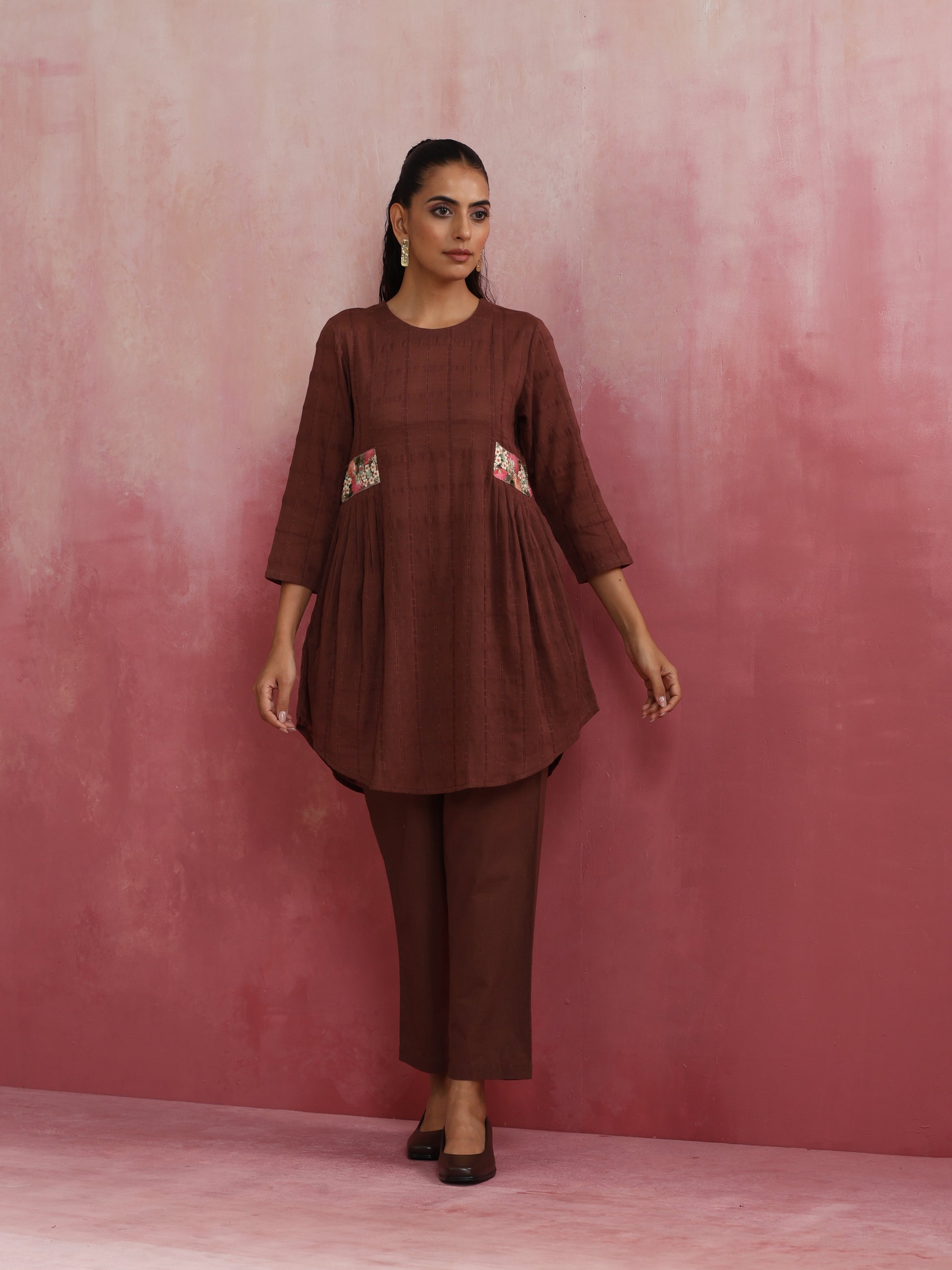 trueBrowns Brown Cotton Dobby Kurta Co-ord set - Swadesiicart