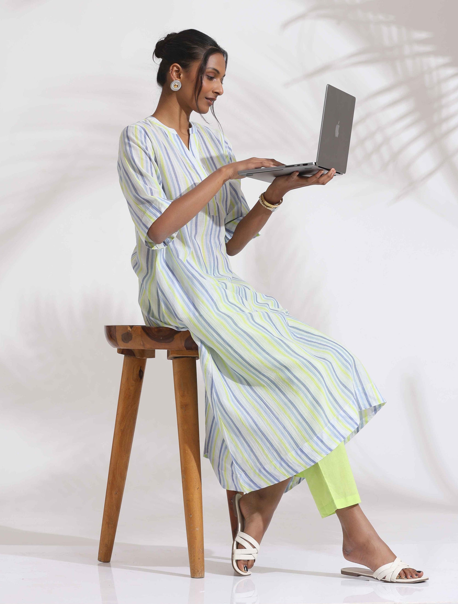 trueBrowns White Cotton Multi Stripe Flared Kurta Set | Swadesiicart