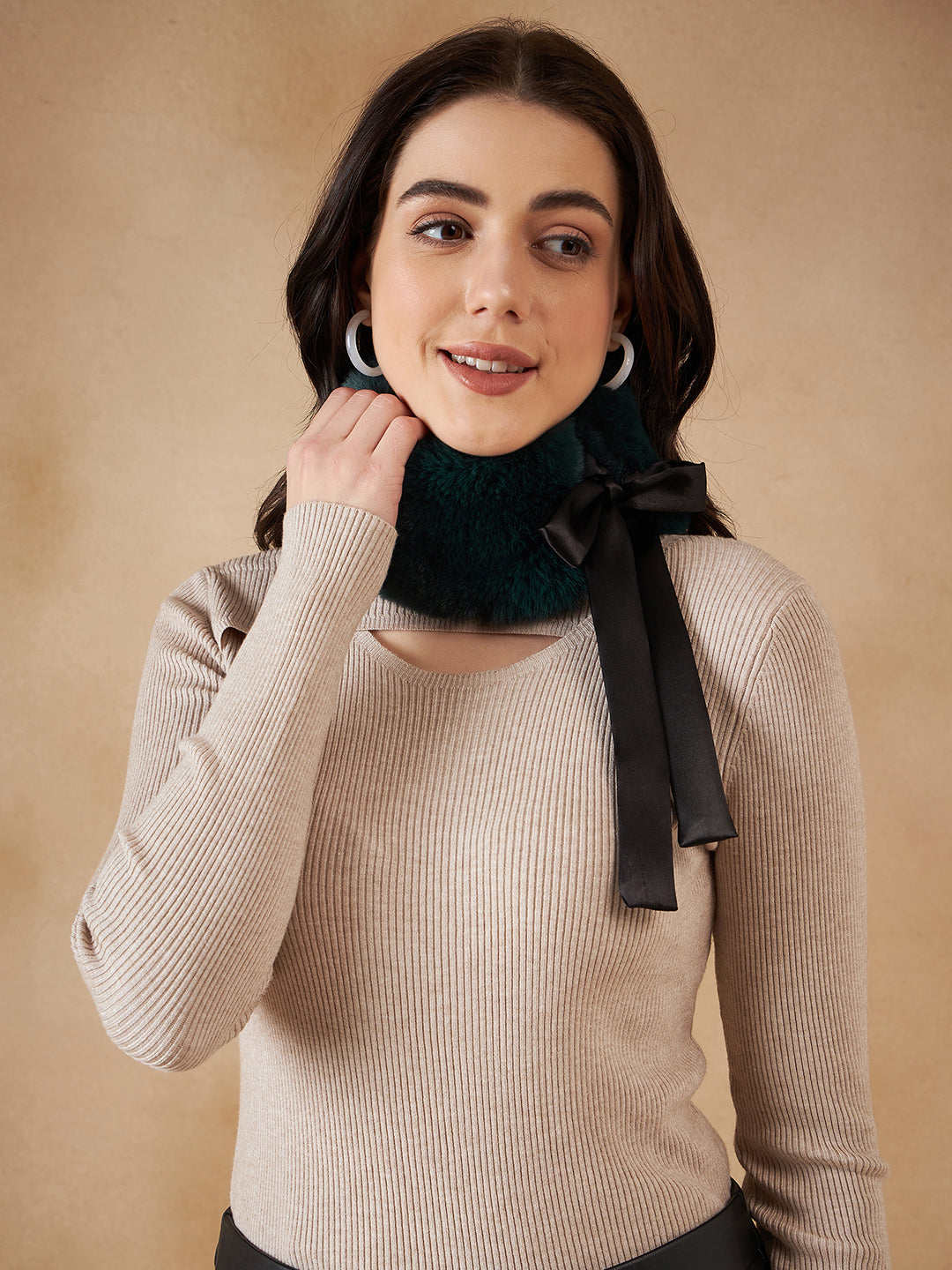 InWeave Women's Dark Teal Fur Neckpiece - Swadesiicart